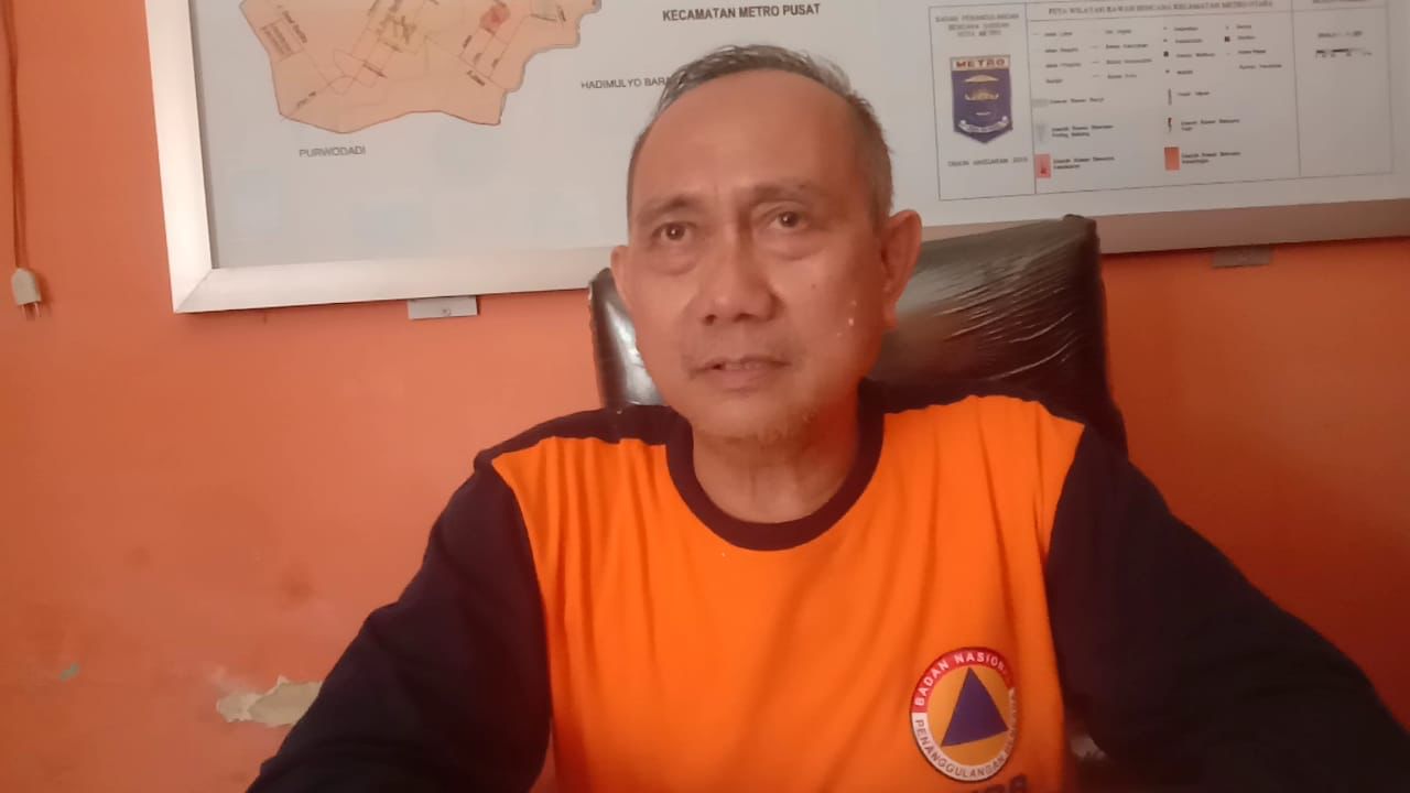 Dampak Kemarau Panjang Mulai Terasa, BPBD Metro Lampung Siaga Salurkan Air Bersih ke Warga