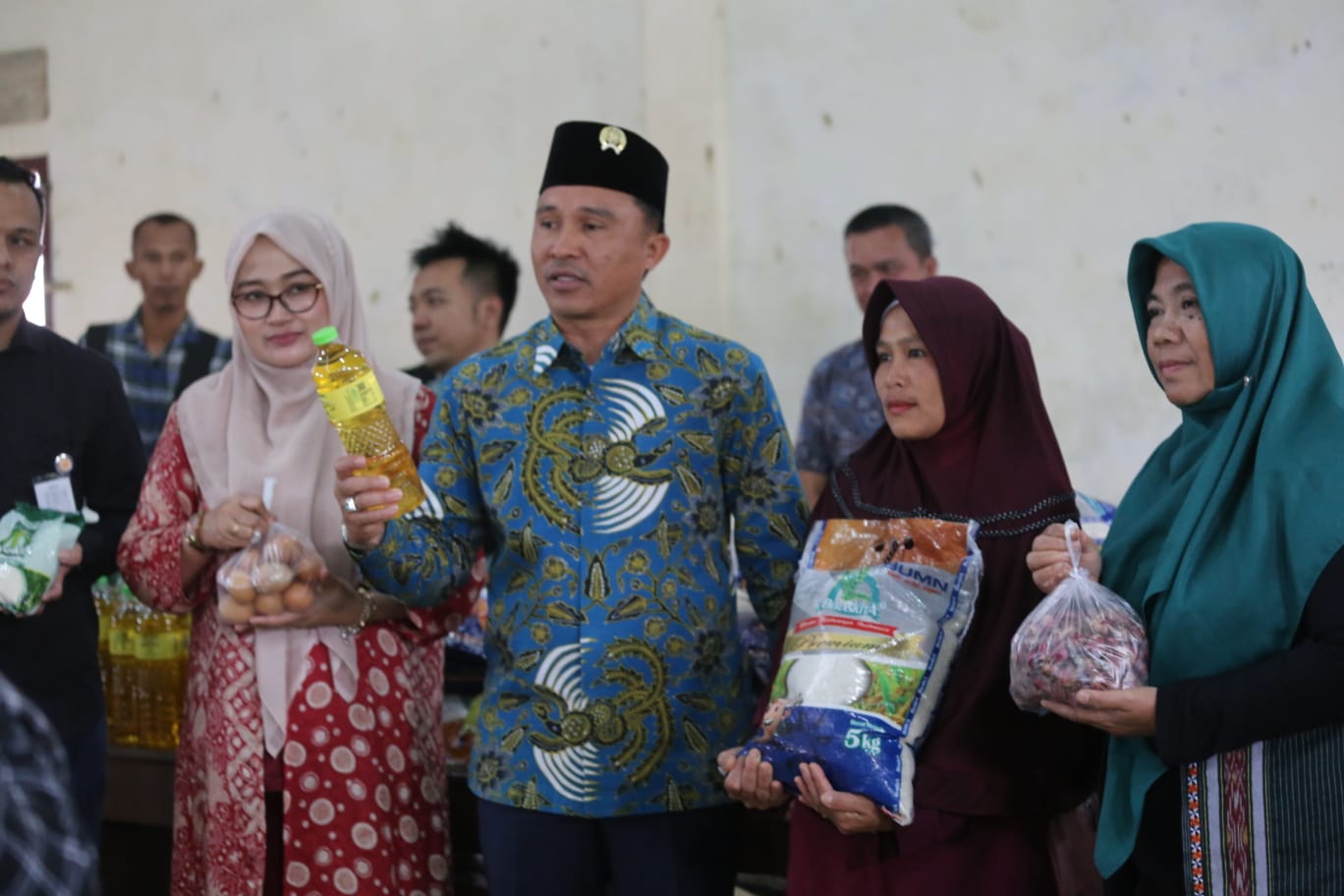 Anggaran Terbatas, Bupati Lampung Barat Minta Maaf karena Tak Semua Masyarakat Rasakan Pasar Bersubsidi