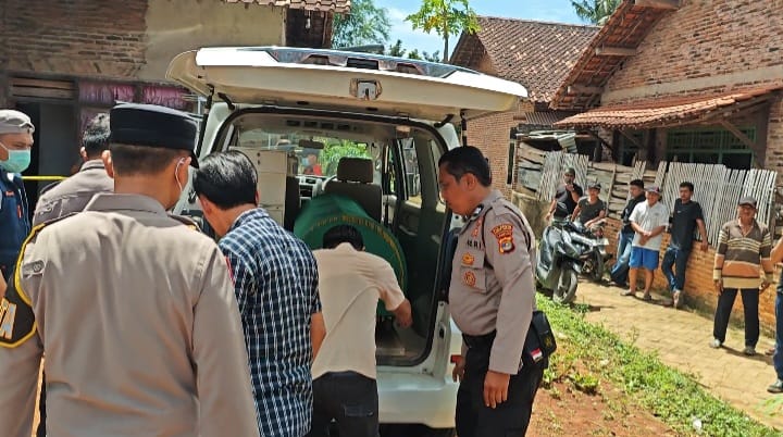 Diduga Alami Gangguan Jiwa, Seorang Anak Di Rajabasa Lampung Tega Habisi Ayah Kandung dengan Golok