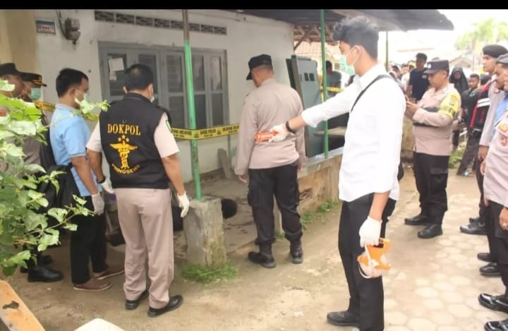 Seorang Pria di Temukan Meninggal di Teras Rumah Warga Pringsewu Lampung