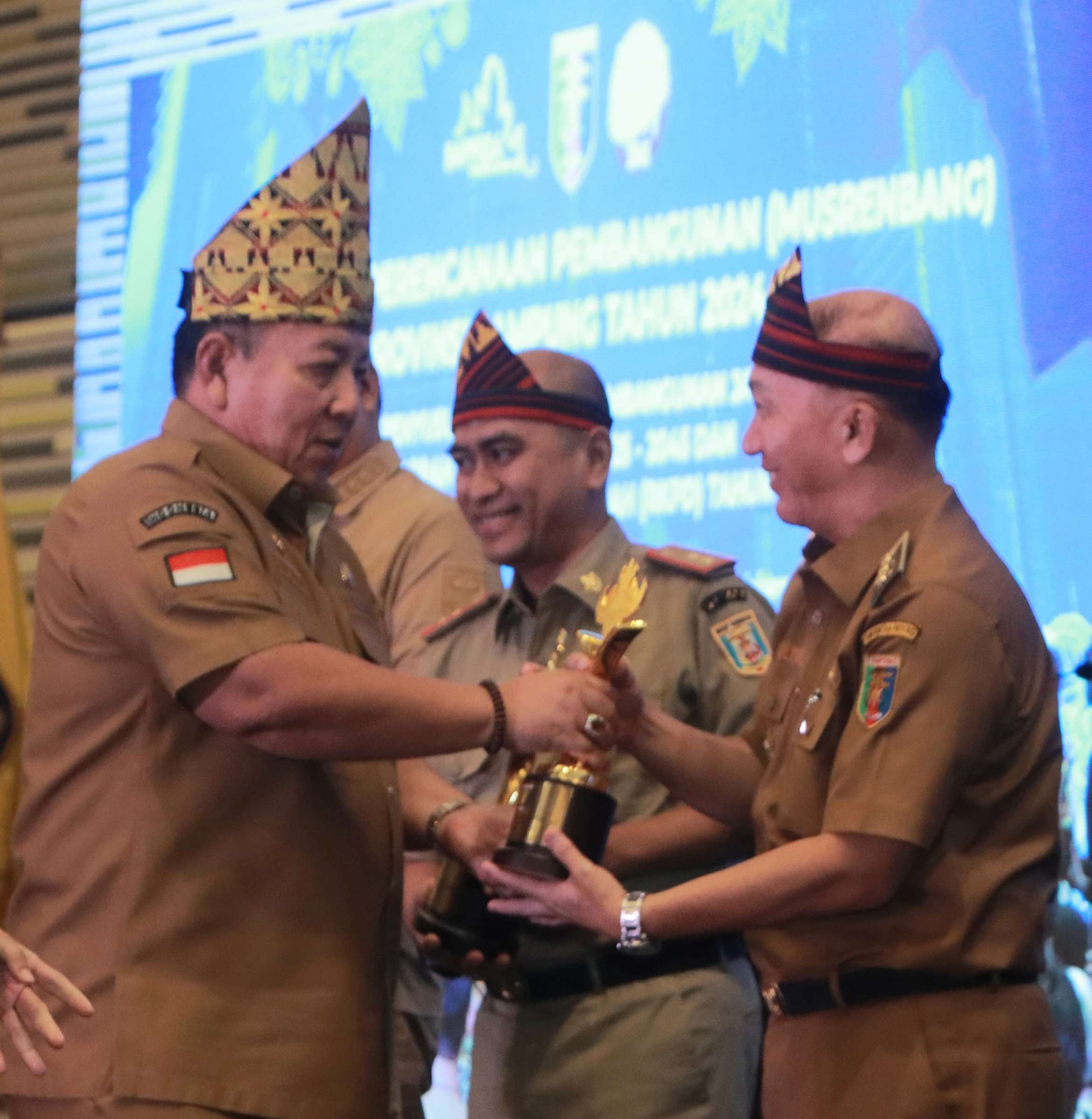 Keren! Tanggamus Raih Penghargaan Terbaik Tiga Bidang PPD Tingkat Provinsi Lampung