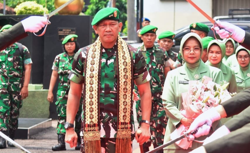 Pangdam XXI/Radin Inten Mayjen Kristomei Sianturi Sampaikan Arahan Perdana untuk Prajurit dan PNS