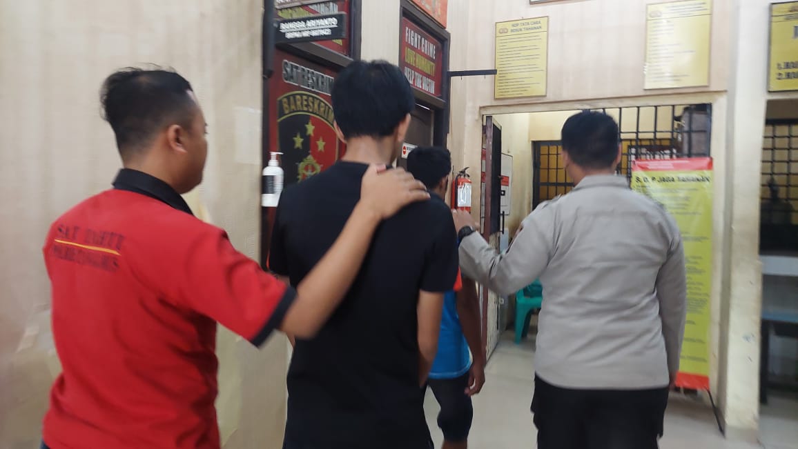 Satresnarkoba Polres Tanggamus Lampung, Bekuk Dua Pria Tersangka Narkoba di Baros Kota Agung