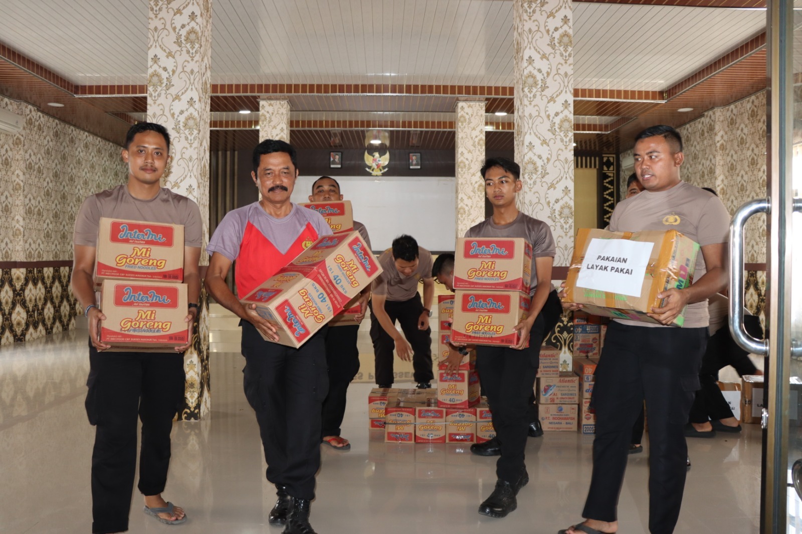 Galang Dana, Polres Pringsewu Kirim Bantuan Logistik untuk Korban Banjir Sumatera