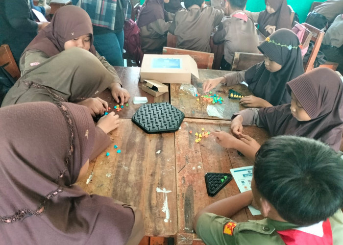 Dampak Abu Vulkanik Anak Krakatau, Sekolah di Bandar Lampung Daring Hari Senin