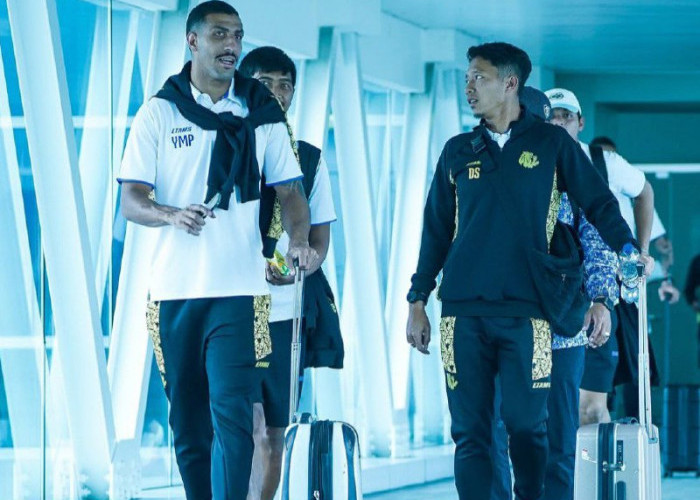 Live Streaming Malut United vs Arema: Ujian Ketangguhan Dua Tim Bermental Baja di Ternate