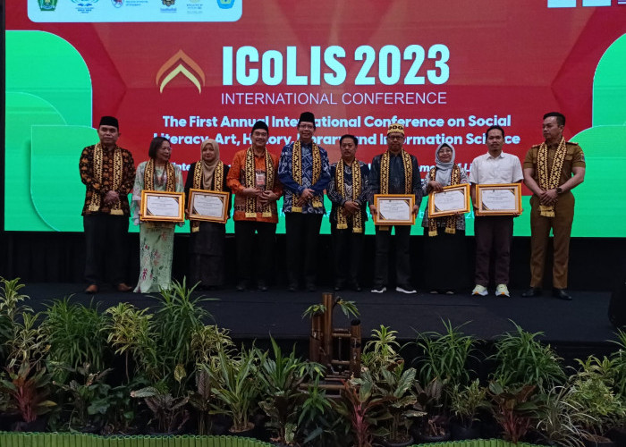 UIN RIL Gelar Konferensi Internasional ICoLIS Pertama, Prof Wan Tekankan Pentingnya Tiga Hal Ini