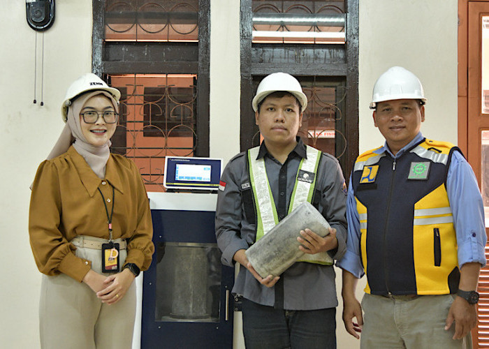 Mahasiswa Universitas Teknokrat Indonesia Temukan Cara Meningkatkan Kuat Tekan Beton dengan Serat Bambu
