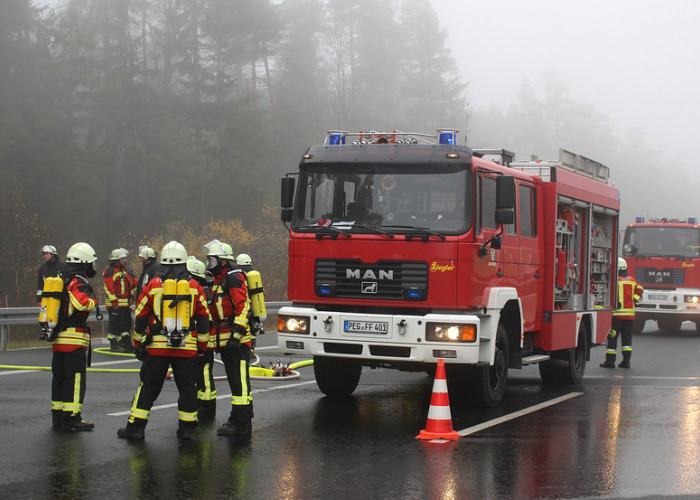 1 Mobil Pemadam Kebakaran Disiagakan untuk Mengatasi Kebakaran Lahan