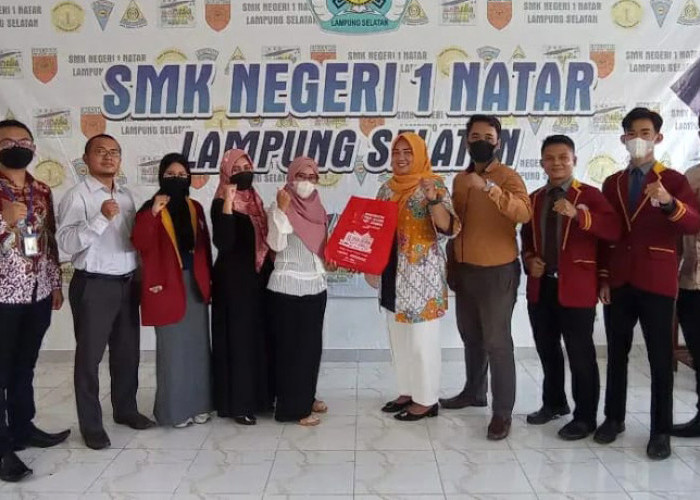 Universitas Teknokrat Indonesia Gelar Pelatihan Multimedia Editing Video PKM Sekolah Binaan di SMKN 1 Natar 
