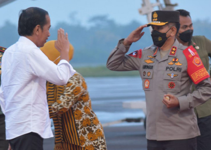 Kapolda Lampung Ikut Menyambut Kedatangan Presiden Jokowi 