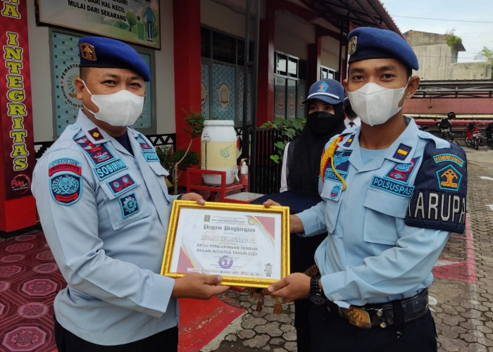 Beri Penghargaan Regu Pengamanan, Karutan Kotaagung: Jangan Menyerah untuk Menjadi yang Terbaik 