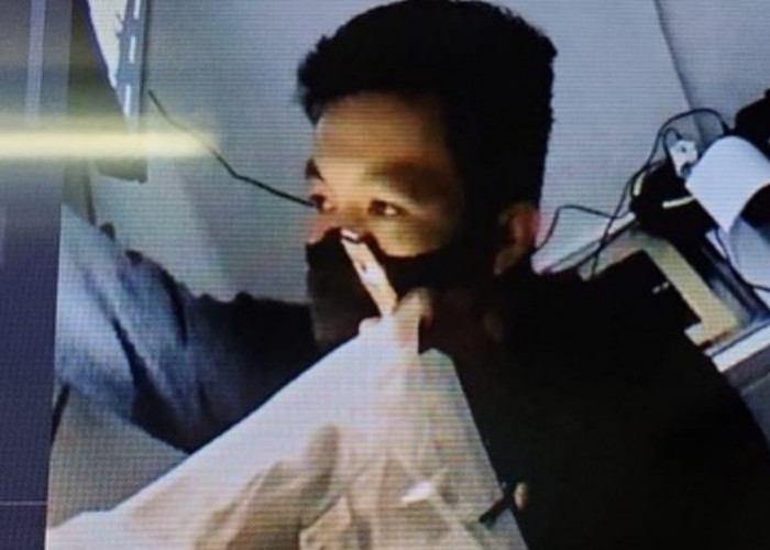 Terekam CCTV, Ini Tampang Pria Diduga Pelaku Pencurian di Toko Kue Ruben Onsu