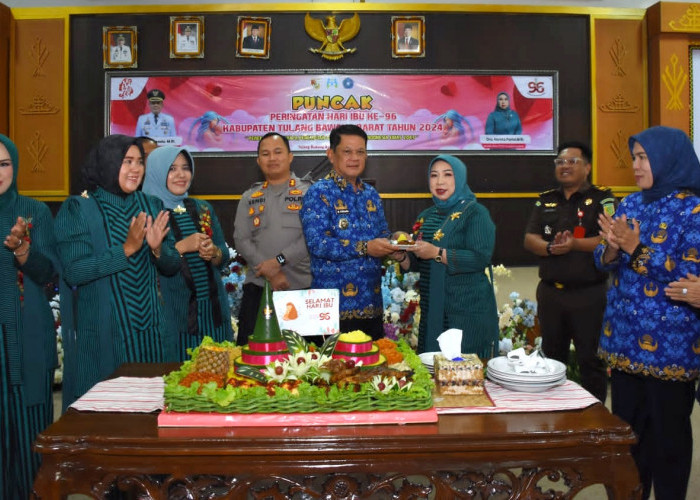 Pj Bupati Tubaba M. Firsada Sampaikan Pidato Menteri PPPA pada Puncak Perayaan Hari Ibu