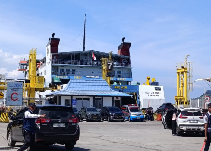 H+1 Lebaran Idul Fitri, 25.332 Kendaraan Balik ke Pulau Jawa