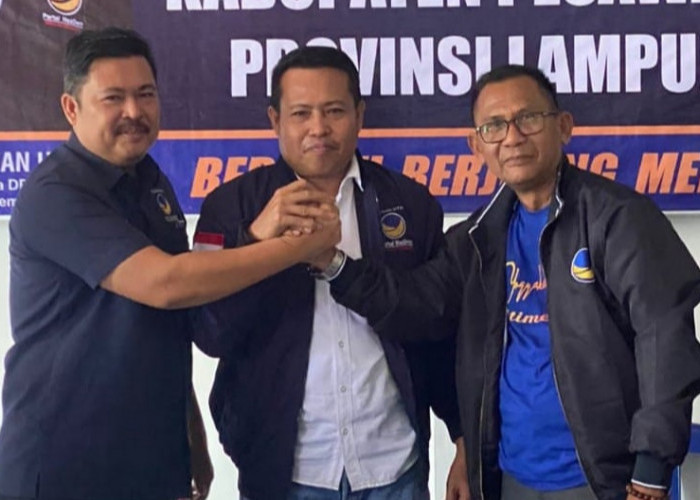 Kakak-Adik Mantan Pejabat Kompak Komitmen Besarkan Partai NasDem Pesawaran 