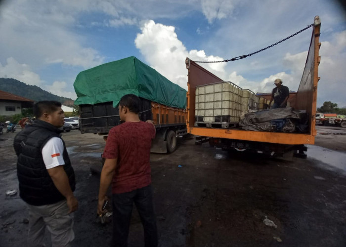 Polda Lampung Amankan Penimbunan BBM Solar di Panjang