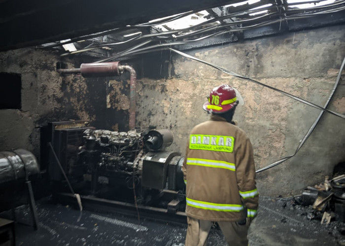 Dua Genset Hotel Arnes Rusak Dilalap Api, Kerugian Ditaksir Rp250 Juta