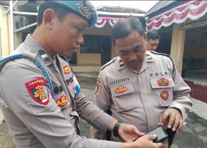 Propam Periksa HP Personel, Antisipasi Judi Online dan Pinjol