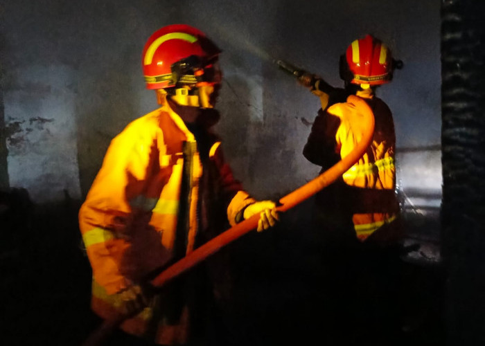 Korsleting Listrik Diduga Picu Kebakaran Sebuah Pondok Pesantren di Lampung Selatan