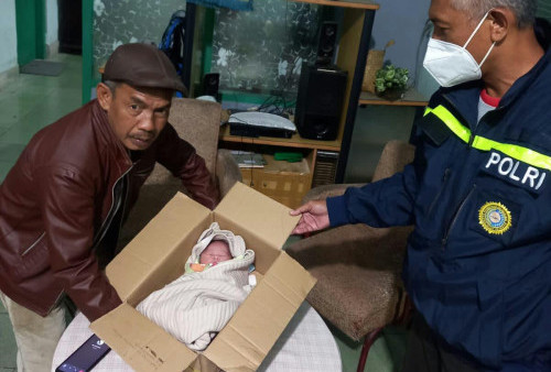 Bayi Berumur 10 Hari Dibuang Orang Tua, Beruntung Ada Polisi yang Mengadopsi