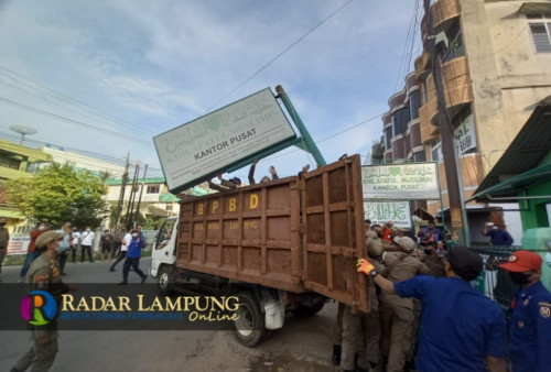 Wow, Polisi Temukan Dana Rp 2,3 Miliar di Kantor Pusat Khilafatul Muslimin Lampung, Ternyata...