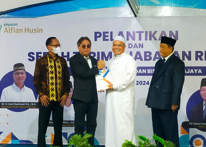 Selamat! R.Z.Abdul Aziz Resmi Jabat Rektor IIB Darmajaya