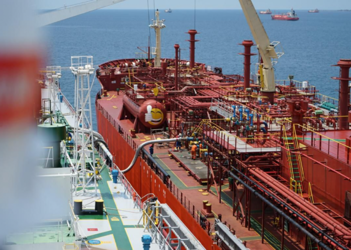 Bergerak di Tengah Tantangan Global, Armada Kapal Pertamina Topang Distribusi Energi