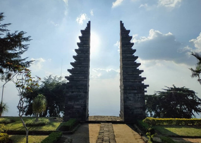 Masuk Situs Peninggalan, 6 Fakta Candi Cetho Satu Destinasi Wisata Sejarah Peninggalan Kerajaan Majapahit