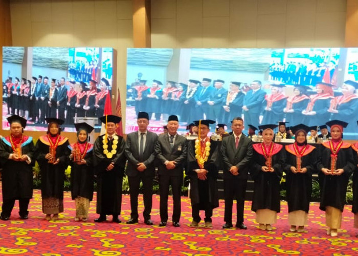 Wisuda Sarjana ke-48 UTB Lampung: Cetak 305 Lulusan Berkualitas dan Berintegritas