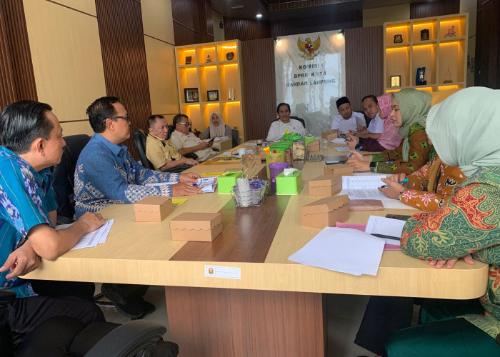Billboard Bertumpuk Ganggu Wajah Kota, Komisi I DPRD Bandar Lampung Ancam Rubuhkan Reklame Langgar Perda
