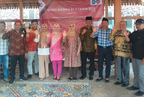 Parosil Mabsus Ketua IKA PPKN Universitas Lampung 