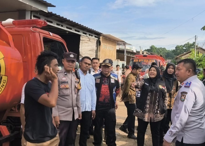 Wali Kota Tinjau Beberapa Lokasi Pascabanjir, Soroti Sungai Tertutup Penyebab Tergenang 