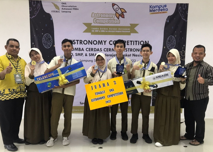 Dua Tim SMA Al Kautsar Juara Nasional LCC Astronomi 