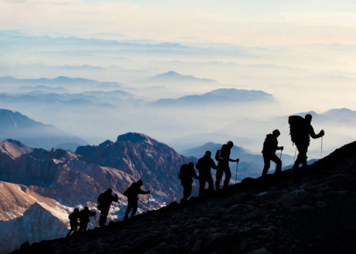 Jangan Dilanggar, Ini 8 Pantangan Jika akan Mendaki Gunung
