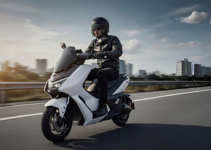 U-Winfly M100, Skuter Listrik Bergaya Retro dengan Performa Tak Terduga!