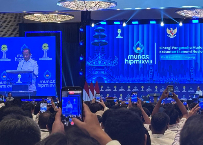 Pertamax Naik Tajam, Warga Lampung Mengeluh, Bahlil: BBM Subsidi Tidak Naik