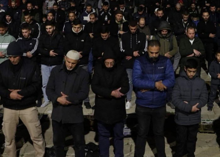 Jangan Pulang Sebelum Imam Selesai! Simak Amalan Sholat Tarawih Yang Dianjurkan Bagi Umat Islam