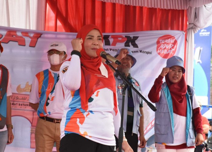 Bunda Eva Dwiana Ciptakan Lagu Mars Pendidikan Anti Korupsi Kota Bandar Lampung