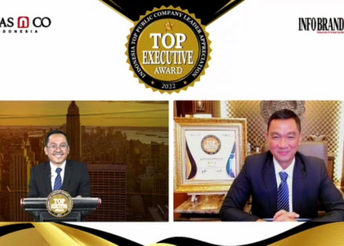 Dirut PLN Darmawan Prasodjo Raih Penghargaan Excellent Leader of the Year