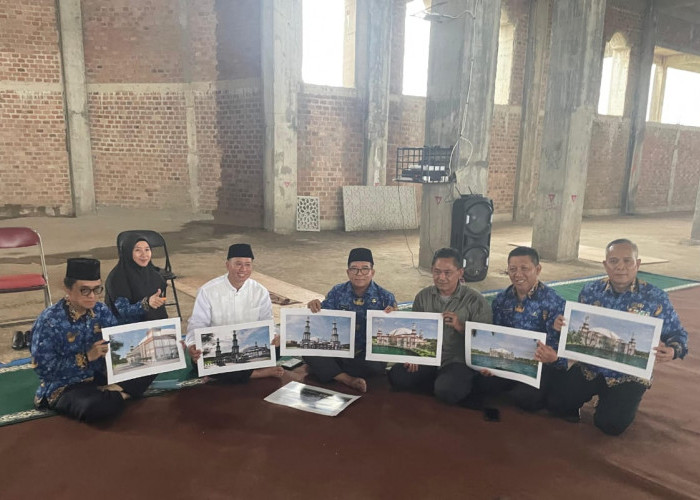 Pj Gubernur Lampung Puji Progres Pembangunan Masjid Al-Hijrah, Komitmen Tetap Dilanjutkan