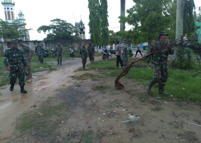 Antisipasi Banjir, TNI bersama Masyarakat Gelar Bakti Lingkungan di Mesuji Lampung