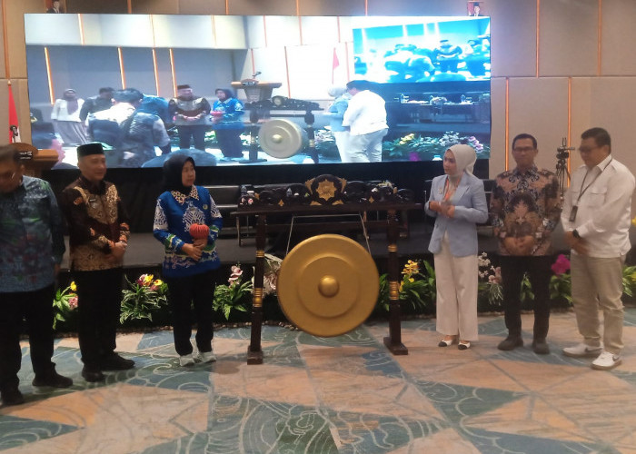FEB Unila Gelar STABEK 9, Dorong Hilirisasi dan Digitalisasi UMKM untuk Tekan Kemiskinan