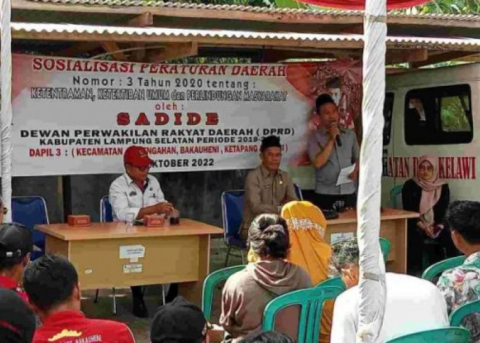 Anggota DPRD Lamsel Sadide Gelar Sosperda No. 3 Tahun 2020 di Desa Kelawi