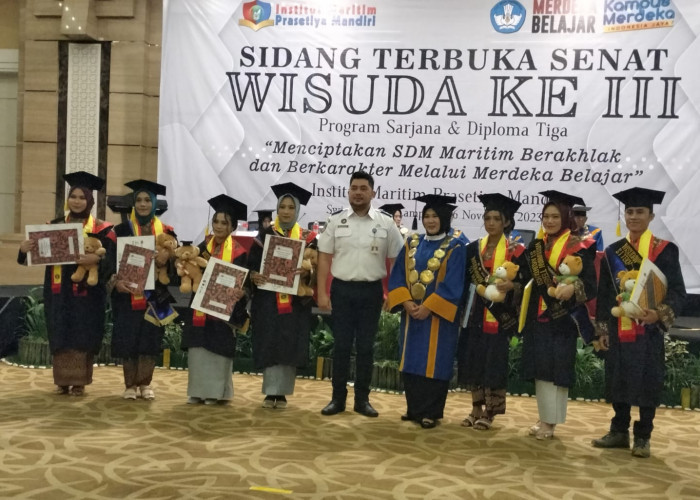 IMPM Lampung Ciptakan Enterpreneur Muda, Berikut 7 Wisudawan Terbaik Program Studi S1 dan Diploma 