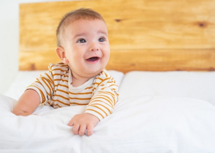 5 Perawatan Bayi Aman dan Mudah Dilakukan di Rumah, Salah Satunya Gunakan Skincare Bayi yang Alami