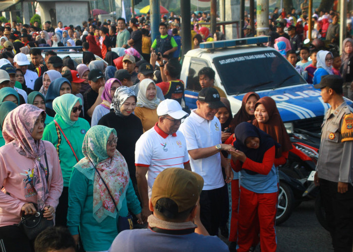 Kunker ke Tulang Bawang, Pj. Gubernur Lampung Samsudin Jalan Sehat Bareng Masyarakat dan Pj. Bupati