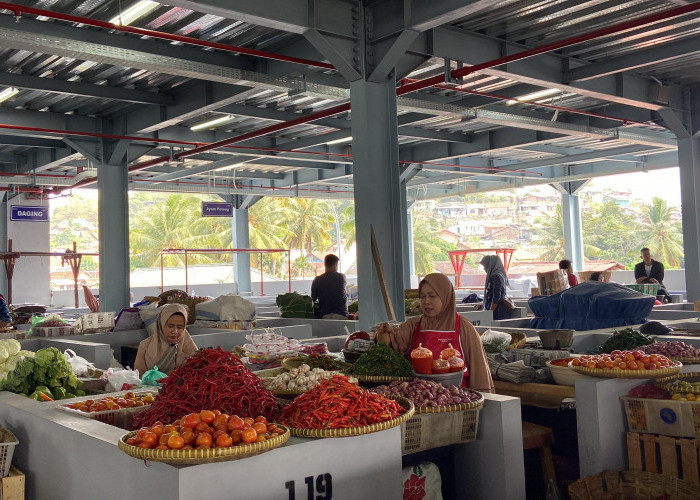 Harga Cabai dan Komoditinya Alami Penurunan, Pasar Pasir Gintung Tetap Sepi Pembeli