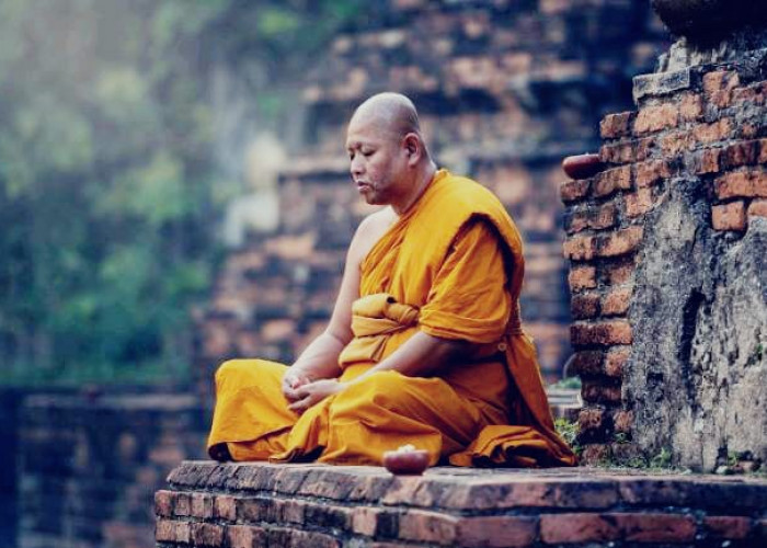 Mengenal Meditasi dan Posisi yang Dianjurkan Dalam Agama Buddha