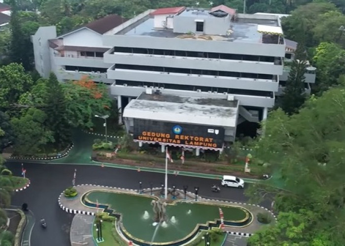 3 Hal Menarik Tentang Universitas Lampung, Mulai Dari Dipimpin Rektor Perempuan Hingga Jadi Kampus Terbaik.